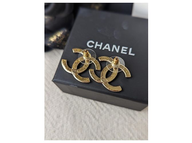 Chanel CC B21V GHW Große Kristall-Logo-Ohrringe mit Kassenzettel Golden - Ansicht 12