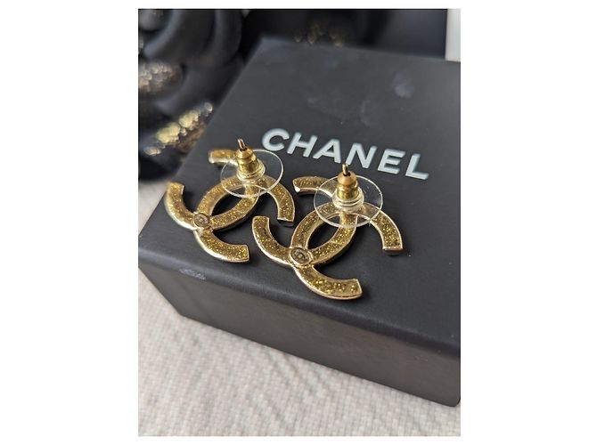 Chanel CC B21V GHW Große Kristall-Logo-Ohrringe mit Kassenzettel Golden - Ansicht 13