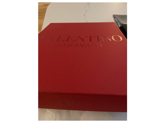 Botas Valentino Garavani Tango de charol negro - vista 11