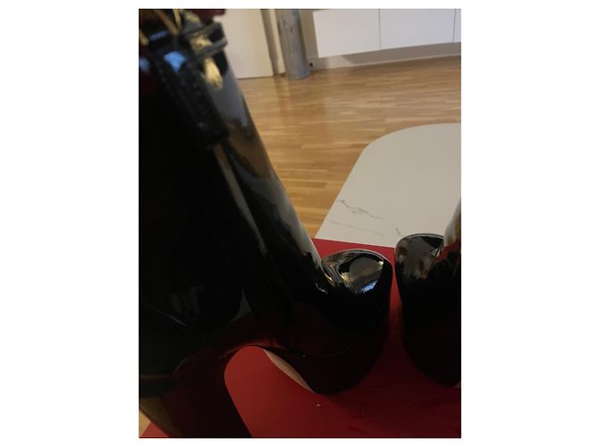 Botas Valentino Garavani Tango de charol negro - vista 6