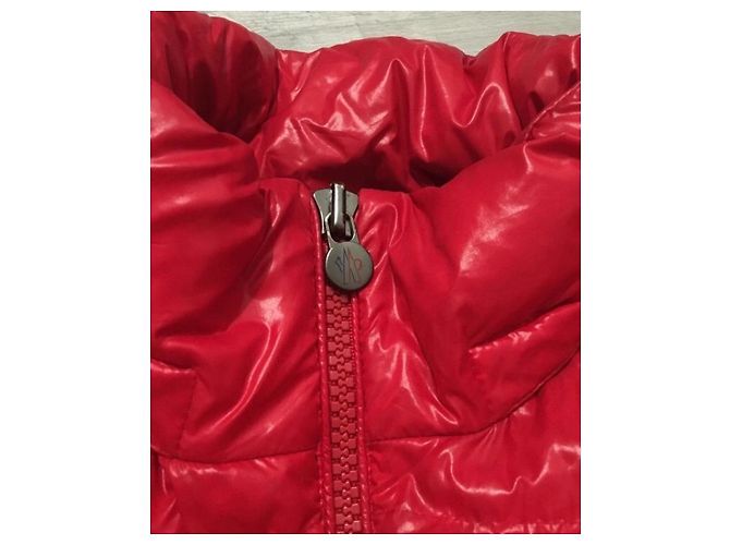 Abrigo Moncler Rojo de Nylon Roja Burdeos - vista 10