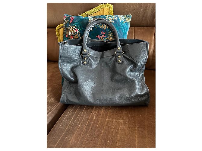 Le géant du lundi de Balenciaga 12 Gris anthracite - vue 2
