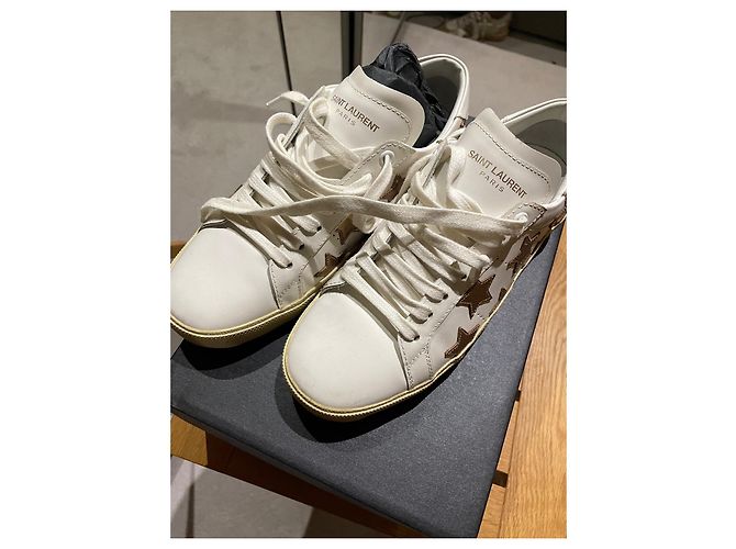 Zapatillas Saint Laurent Blancas de Piel con Estrellas Doradas - vista 4