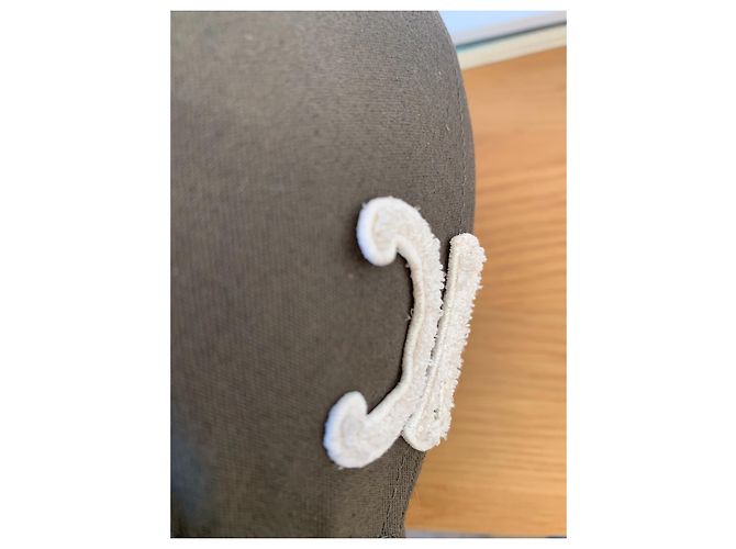 Céline Hats - view 6