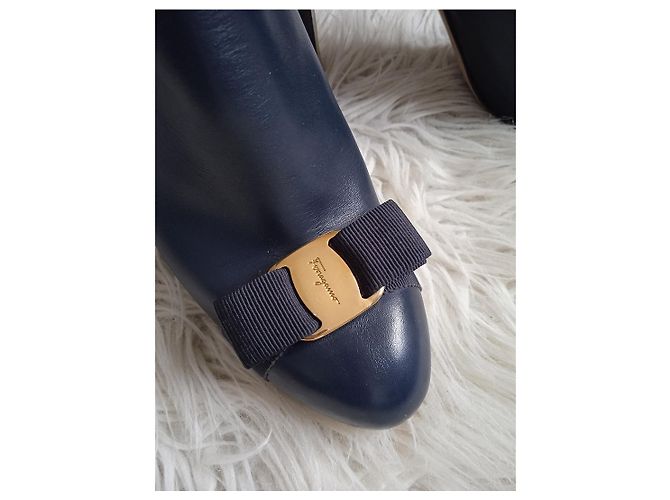 Stivaletti Salvatore Ferragamo in pelle blu navy - vista 4