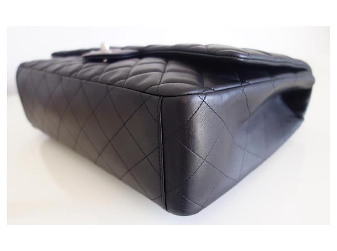 Timeless Maxi borsa Chanel Classic Nero - vista 4