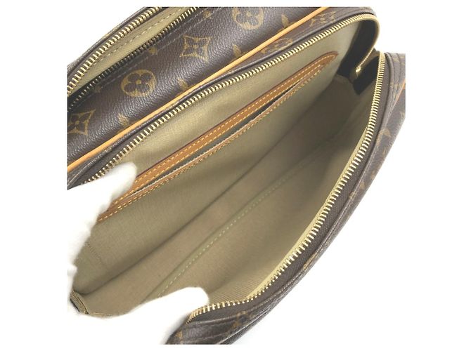 Louis Vuitton Monograma reportero PM M45254 Castaño - vista 11
