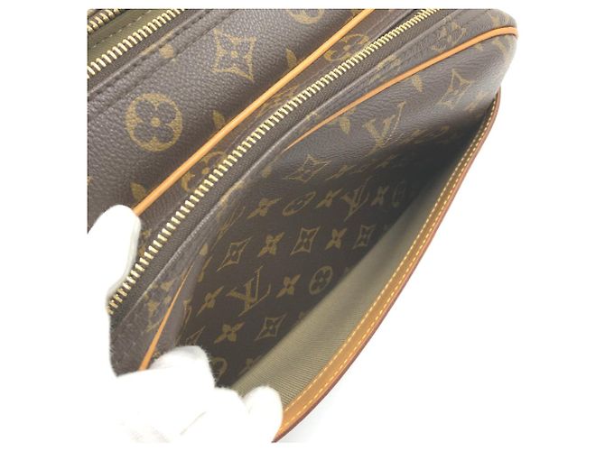 Louis Vuitton Monograma reportero PM M45254 Castaño - vista 14