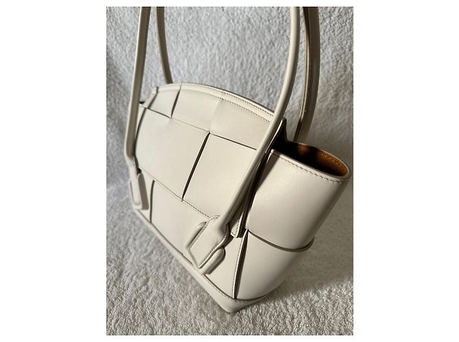 Bottega Veneta Petit sac à main Arco blanc - vue 6