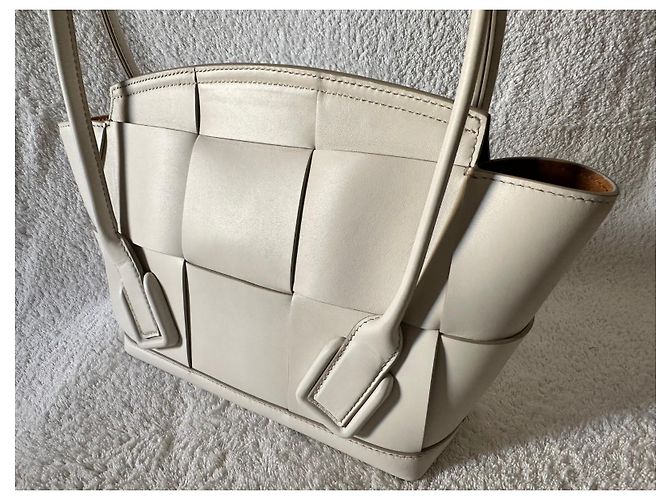 Bottega Veneta Petit sac à main Arco blanc - vue 7