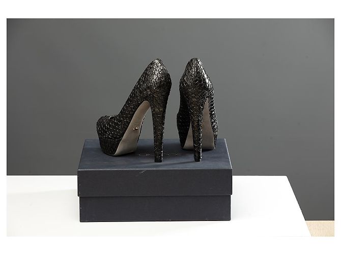 Décolleté Sergio Rossi in pelle nera effetto pitone Nero - vista 2