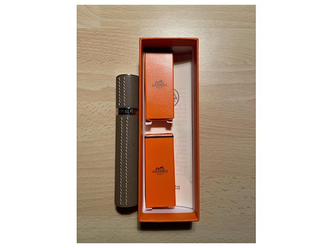 Hermès Hermes profumo spray per pelle Taupe - vista 4