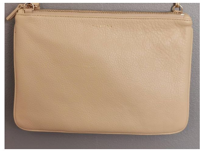 Borsa a spalla Sandro in pelle beige Gold hardware - vista 9