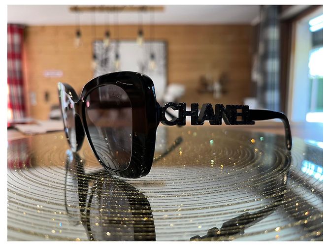 Gafas de sol Chanel negras de plástico Negro - vista 2