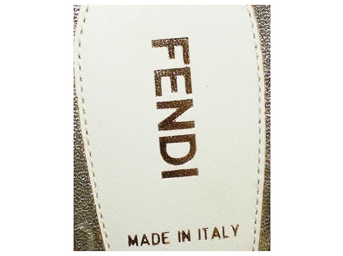Fendi Sandales compensées dorées métallisées - vue 7