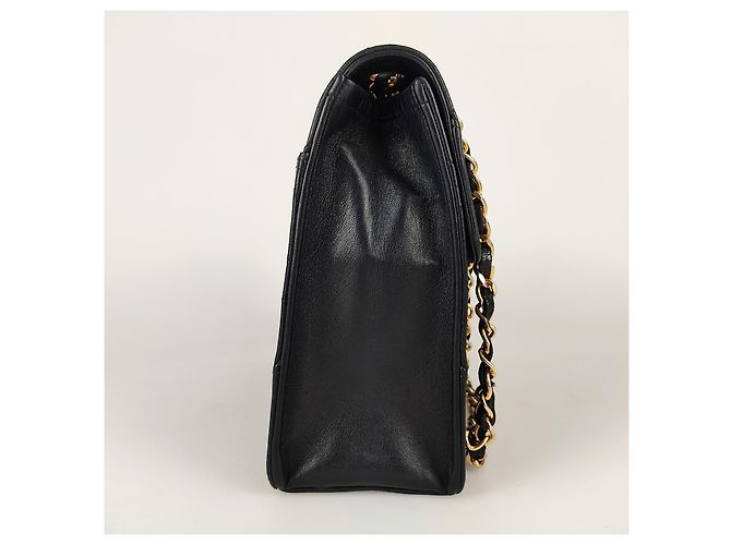 Borsa a tracolla Chanel Timeless Classica 2.55 matelassé in pelle nera Nero - vista 2