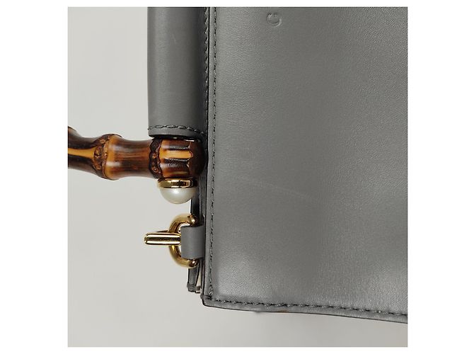 Borsa a spalla Gucci Bamboo Nymphaea in pelle grigia - vista 5