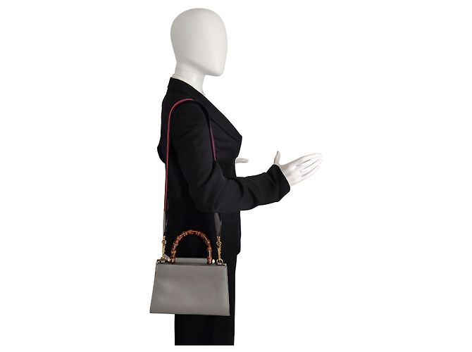 Borsa a spalla Gucci Bamboo Nymphaea in pelle grigia - vista 7