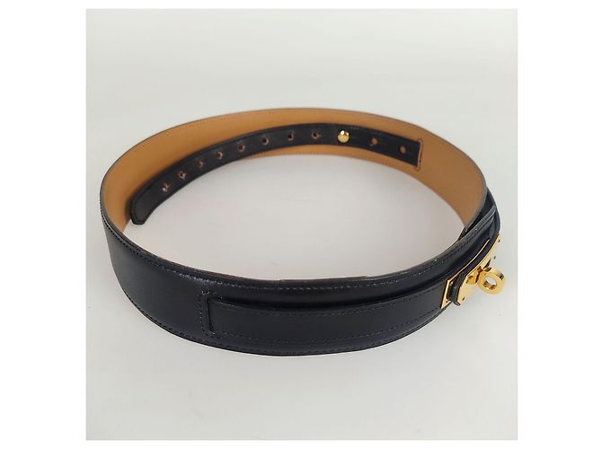 Hermès Damengürtel Kelly aus schwarzem Leder - Ansicht 2