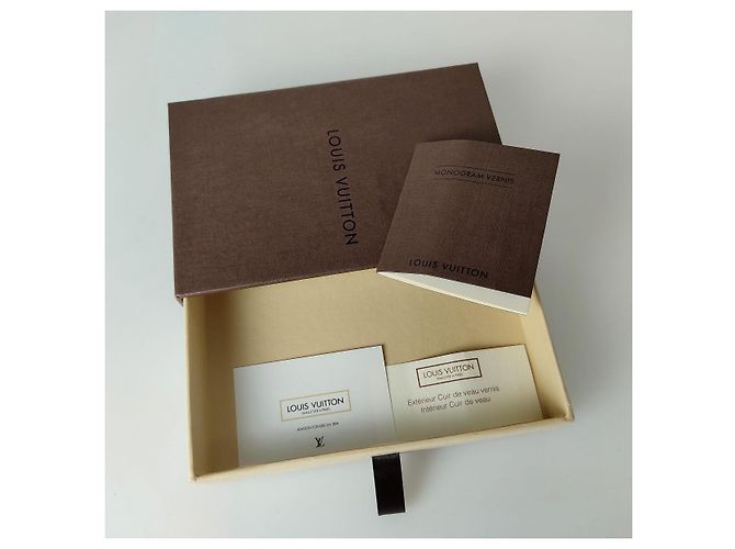 Bracciale Louis Vuitton Goodluck bordeaux - vista 5