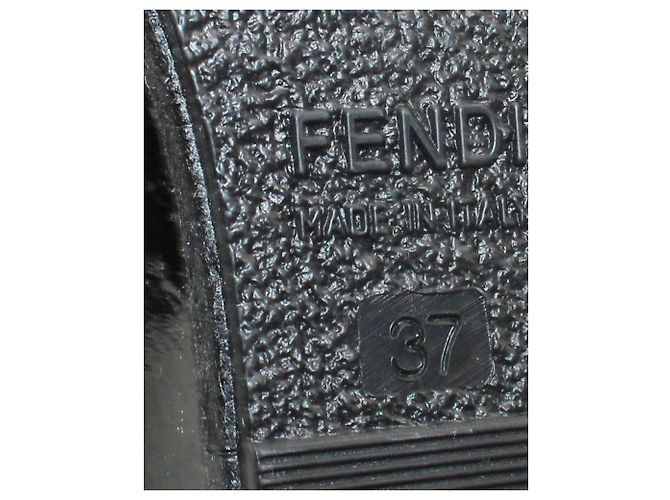 Fendi Sandales compensées noires Vernice - vue 7