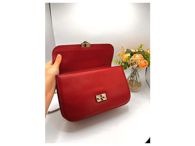 Clutch Valentino Garavani Glam Lock Rossa in Pelle - vista 6