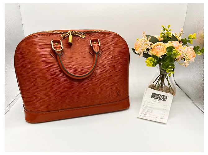 Louis Vuitton Alma in pelle Epi arancione - vista 15