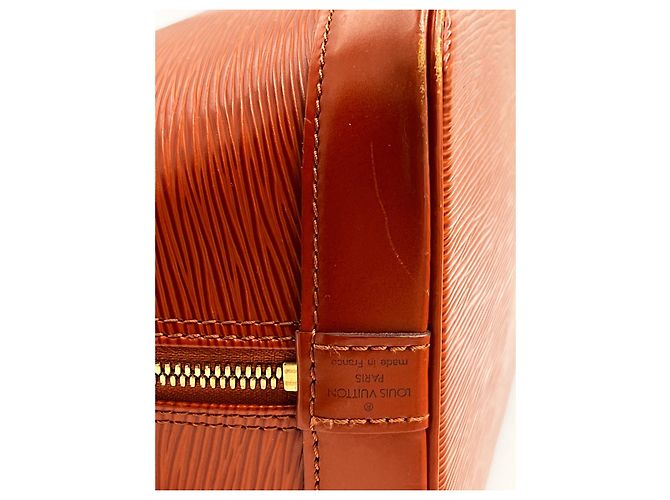 Louis Vuitton Alma in pelle Epi arancione - vista 8
