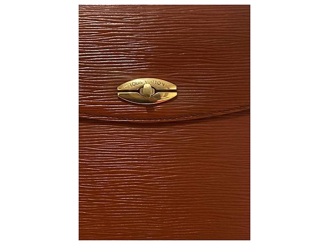 Borsa Louis Vuitton in pelle Epi color Caramello - vista 6