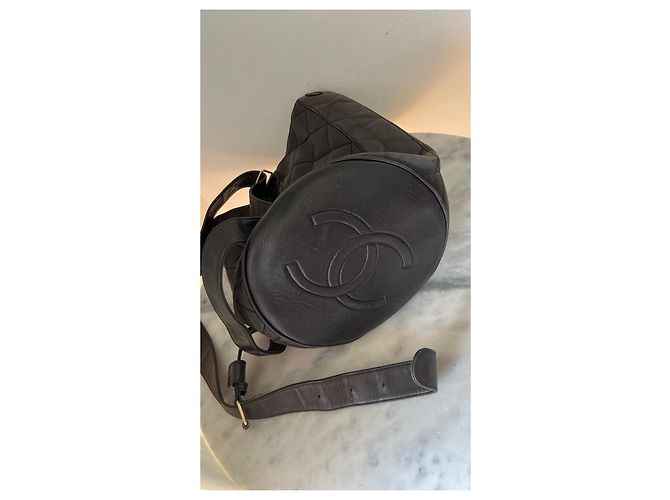 Mochila Chanel em couro acolchoado marrom escuro Castanho escuro - vista 4