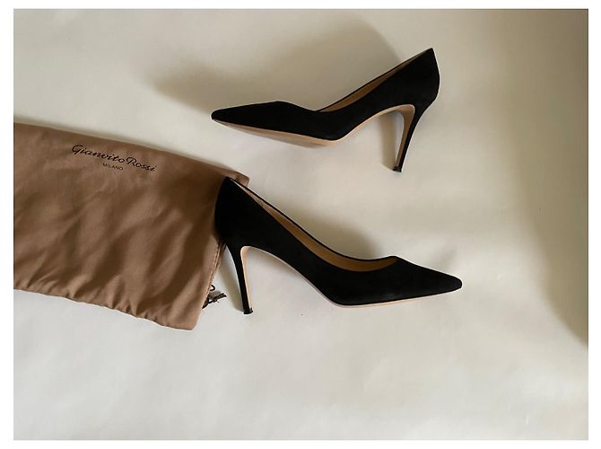 Décolleté Gianvito Rossi in scamosciato nero 85mm - vista 12