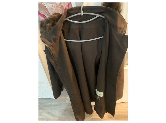Mac Douglas Abrigos, Ropa de calle - vista 2