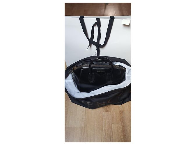 Givenchy Glatte schwarze mittlere Antigona - Ansicht 3