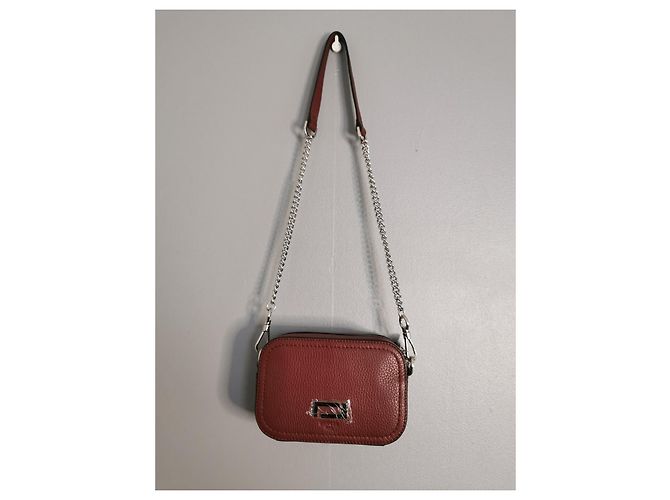 Borsa a tracolla Lancel in pelle martellata bordeaux Bordò Silver hardware - vista 2