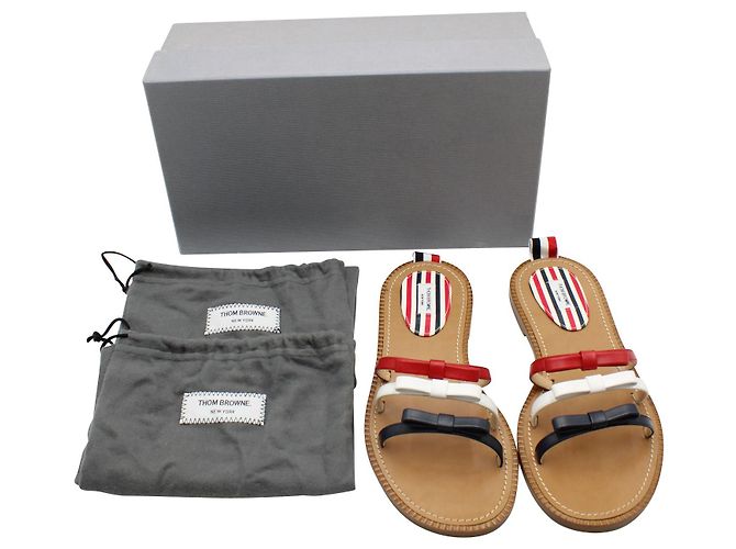 Thom Browne rosso, Sandali con fiocco in pelle bianca e blu - vista 6