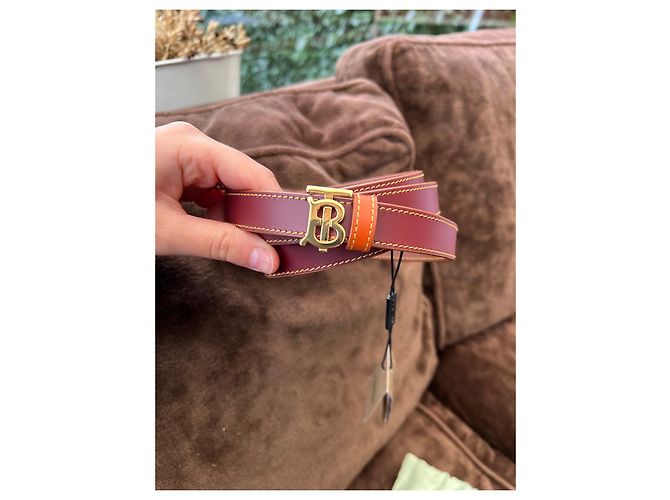 Cinto Burberry de couro marrom com fivela dourada - vista 7