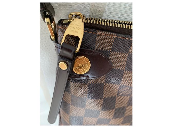 Bolsa transversal Louis Vuitton marrom de couro e tecido - vista 12