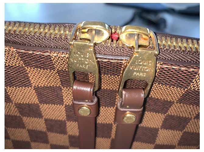 Bolsa transversal Louis Vuitton marrom de couro e tecido - vista 3