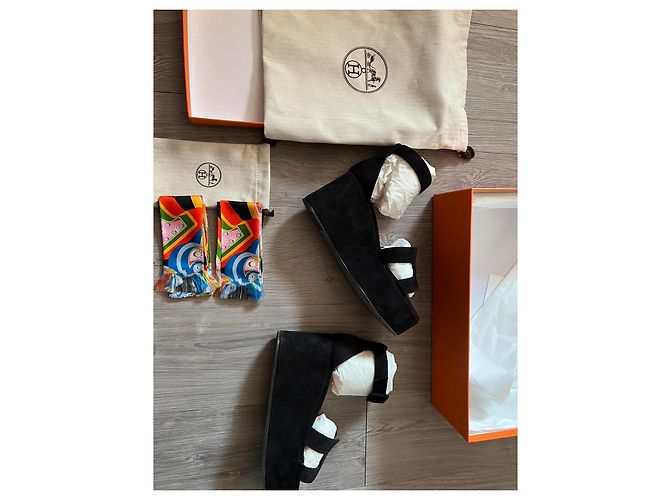 Sandalias Hermès Eole 35 de piel de ciervo negra Negro - vista 4