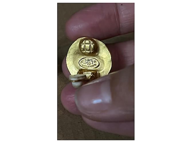 Coco Crush Orecchini Chanel CC Mark placcati oro Gold hardware - vista 3
