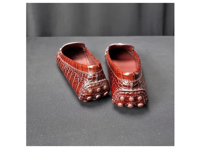 Ballerine Louis Vuitton in vernice rosso scuro Bordò - vista 3