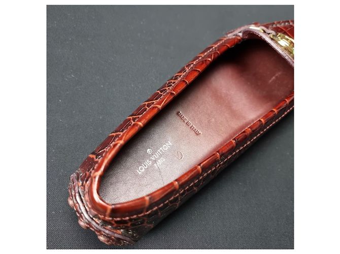 Ballerine Louis Vuitton in vernice rosso scuro Bordò - vista 4