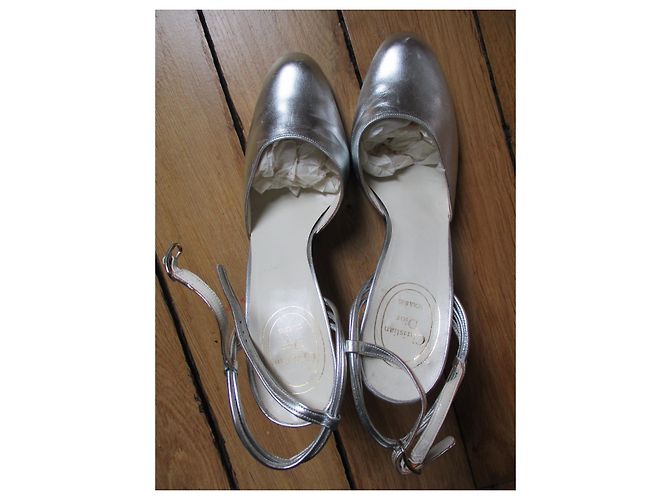 Christian Dior Scarpe in pelle argento, 36,5. - vista 7