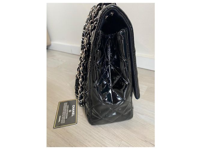 Timeless Chanel Maxi Jumbo Borsa nera in pelle verniciata Nero - vista 3