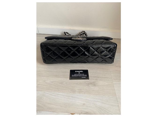 Timeless Chanel Maxi Jumbo Borsa nera in pelle verniciata Nero - vista 4