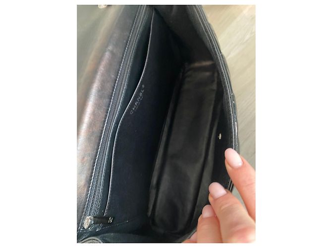 Timeless Chanel Maxi Jumbo Borsa nera in pelle verniciata Nero - vista 5