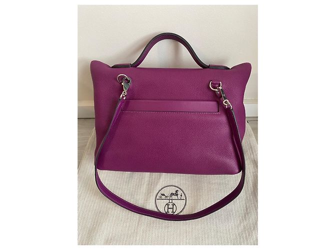 Kelly Borsa Hermès 24/24 in Pelle Clemence Anemone Fuschia - vista 2