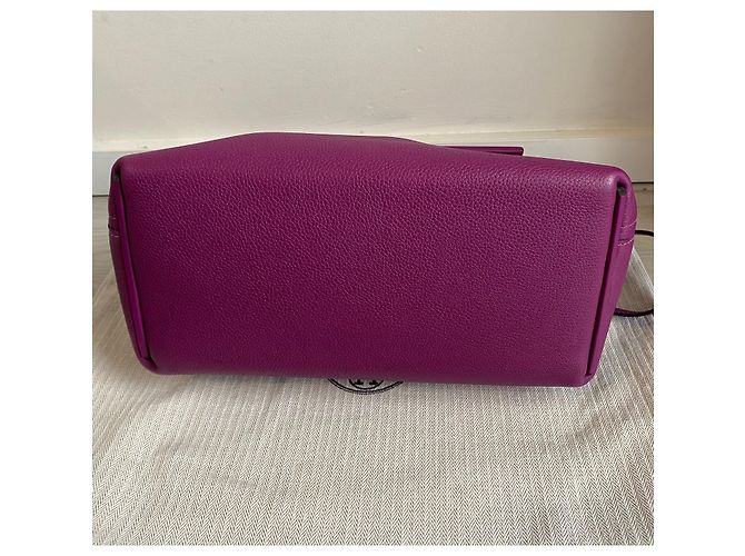 Kelly Borsa Hermès 24/24 in Pelle Clemence Anemone Fuschia - vista 5