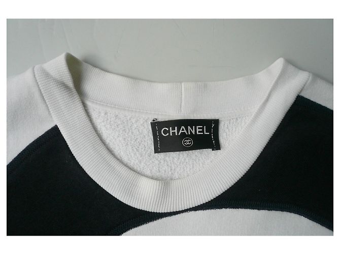 CHANEL Sammler-Sweatshirt mit Monogramm RARE Unisex S44 Mehrfarben - Ansicht 3