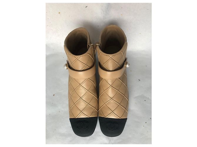 Chanel Stiefeletten Beige - Ansicht 2